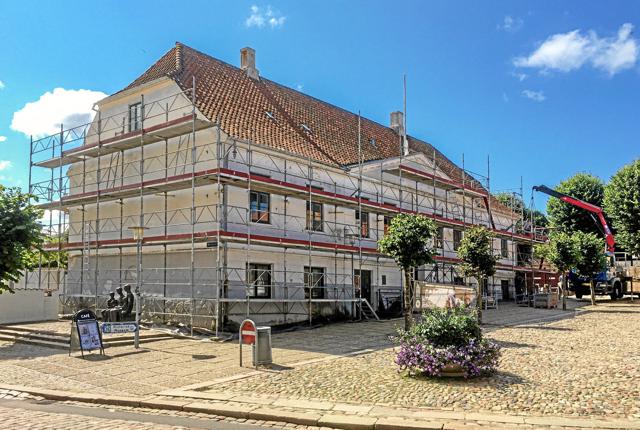 Det Gamle Rådhus i Hjørring skal facaderenoveres.