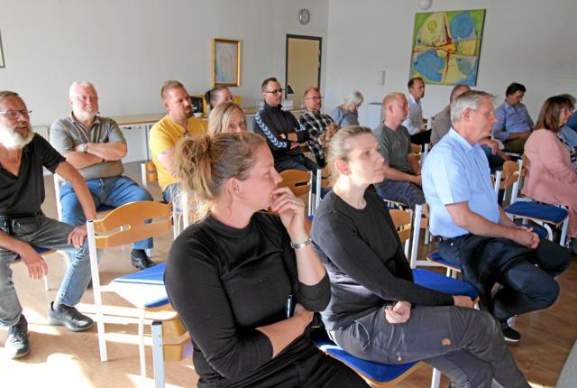 Ved to borgermøder i Hjallerup Idrætscenter mødte omkring 150 borgere op. Foto: Jørgen Ingvardsen