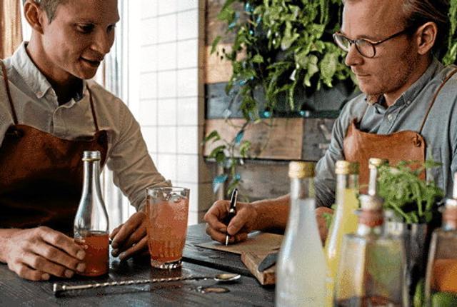 Nohrlund’s Bartendere vil lave lækre drinks begge eftermiddage fra klokken 14.00.Privatfoto