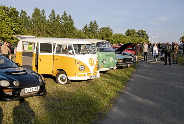 Onsdagstræffet trækker mange spændende biler til Palmestranden. Foto: Michael Madsen