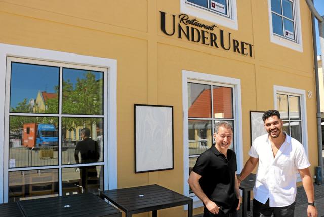 Karim Salih og Hamada Abo står på spring for at kunne åbne "Restaurant Under Uret" Foto: Tommy Thomsen