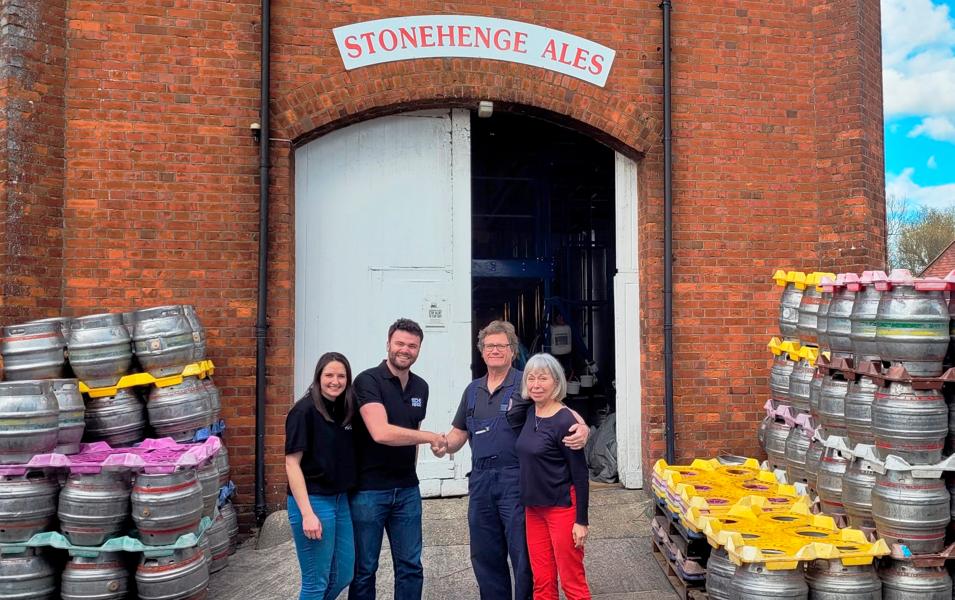 I marts overdrog Stig og Anna Marie Anker Andersen bryggeriet Stonehenge Ales til de nye ejere Nicola og James Robinson. Danskerne ejer fortsat bygningerne og bliver indtil videre også boende i det hus, de har fået opført på den store grund i landsbyen Netheravon.