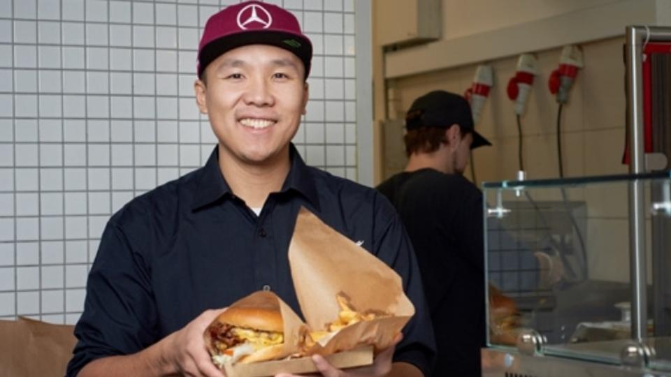 Nam Nguyen kæmpede hårdt for sin burgervirksomhed men måtte give op. <i>Foto: Burger Go</i>
