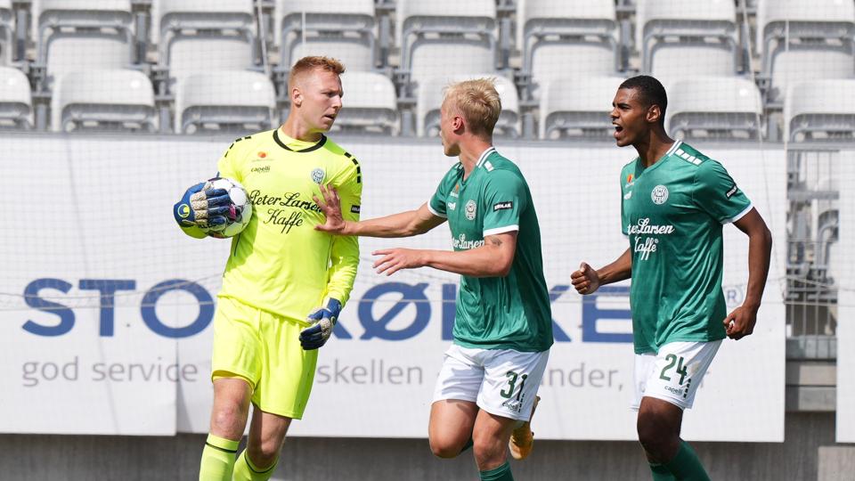 Med en redning på straffespark reddede Viborg-målmand Lucas Lund tre midtjyske point søndag. <i>Henning Bagger/Ritzau Scanpix</i>