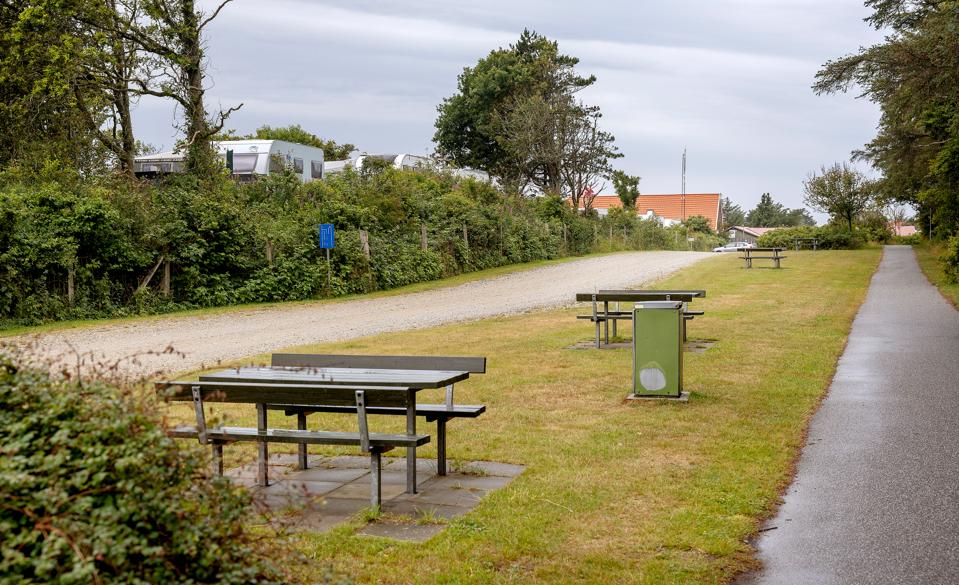 Planen om at sælge det 8.000 kvadratmeter store areal mellem Aalborgvej og Blokhus By Camping møder massiv modstand fra lokalområdets foreninger. <i>Foto: Lars Pauli</i>