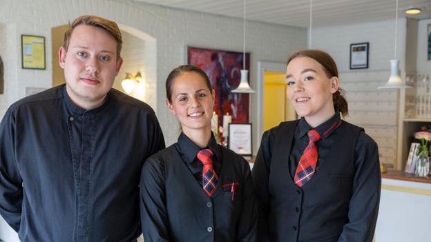 Hotel har tre unge elever på en gang - Camilla vil gerne have sit eget hotel i fremtiden
