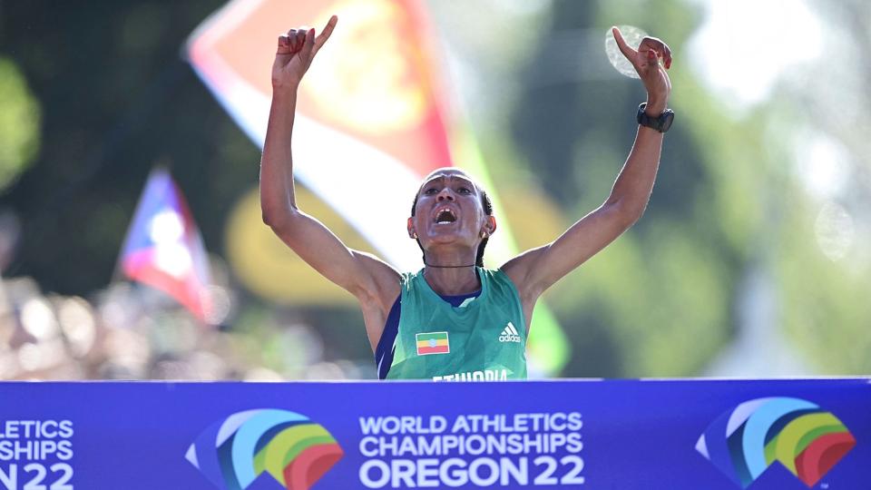 Gotytom Gebreslase triumferede mandag ved VM i atletik og var næsten tre minutter hurtigere end den hidtidige mesterskabsrekord. <i>Hannah Peters/Ritzau Scanpix</i>