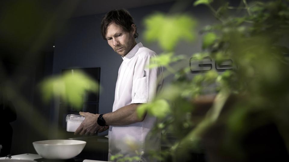 Rasmus Kofoed er køkkenchef og medejer af Restaurant Geranium, der har tre michelinstjerner og nu også titlen som verdens bedste restaurant. (Arkivfoto). <i>Thomas Lekfeldt/Ritzau Scanpix</i>