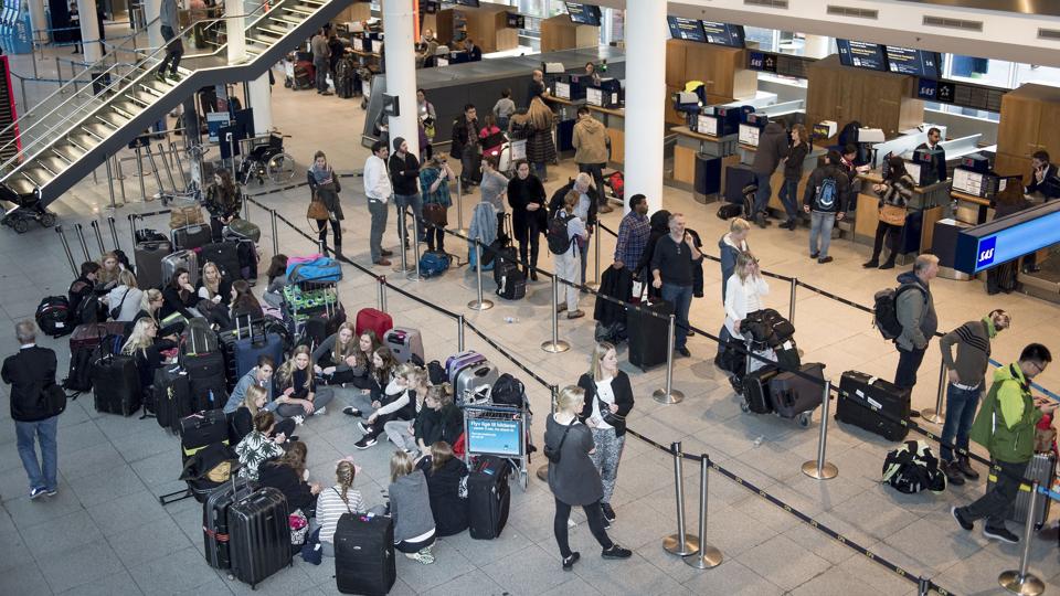 Lars Thykier fra Danmarks Rejsebureau Forening tror, at pilotstrejken har kostet rejsebureauerne et tocifret millionbeløb. Han forventer en slåskamp med SAS om, hvem der skal dække tabet for de billetter, som rejsebureauerne selv har ombooket. (Arkivfoto). <i>Simon Skipper/Ritzau Scanpix</i>