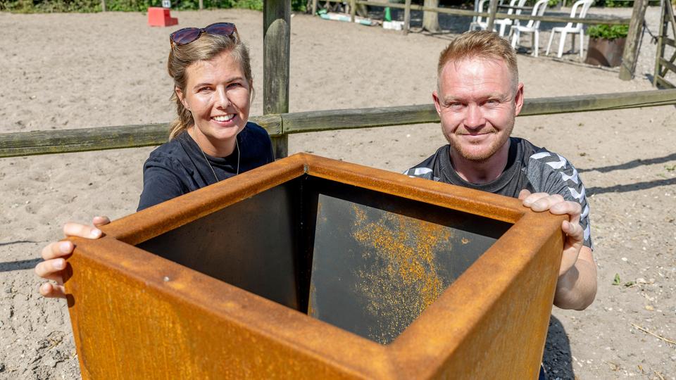 Mette Vinther Kristensen og hendes mand Nicklas Keldberg har begge vigtige roller i den nye virksomhed. <i>Foto: Lars Pauli</i>