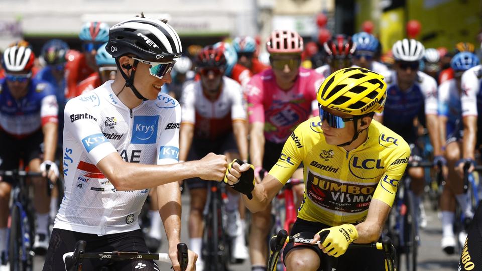 Jonas Vingegaard og Tadej Pogacar dyster om sejren i Tour de France. <i>Christian Hartmann/Reuters</i>