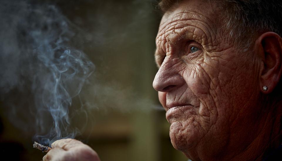 Den fynske musiker og sanger Rock Nalle, som her er fotograferet i anledning af sin 75 års-fødselsdag i 2018, har valgt at indstille karrieren efter længere tids sygdom. <i>Nymann, Bo/Ritzau Scanpix</i>