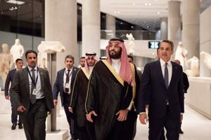 Omstridt saudiarabisk kronprins meldt til politiet i Frankrig