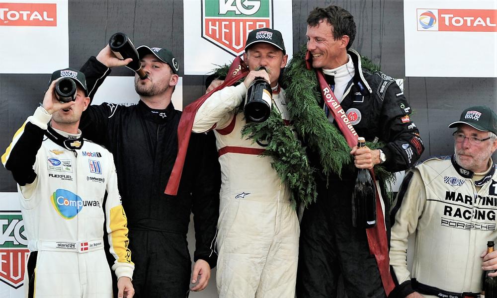 Her har vi set ham så tit - Prins Joachim øverst på podiet; her sammen med Tom Kristensen. Foto: Christian Lunding Her har vi set ham så tit - Prins Joachim øverst på podiet; her sammen med Tom Kristensen. Foto: Christian Lunding