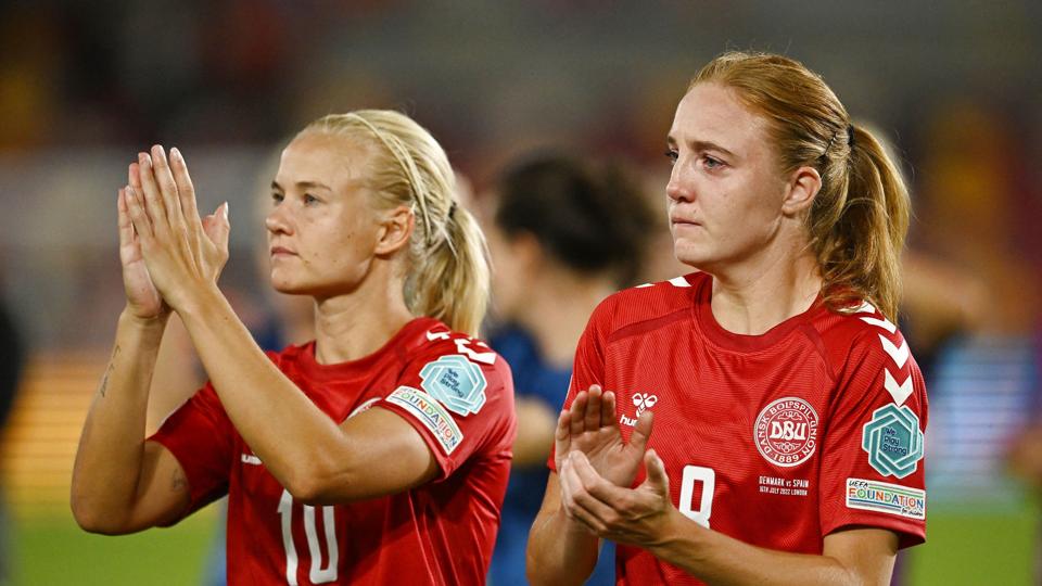 Sara Holmgaard (th.) skifter ligesom sin søster tyske Turbine Potsdam ud med engelske Everton. (Arkivfoto). <i>Dylan Martinez/Reuters</i>