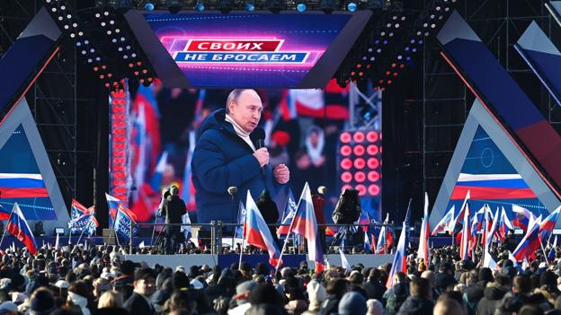 Zelenskyj advarer Rusland mod at holde folkeafstemninger