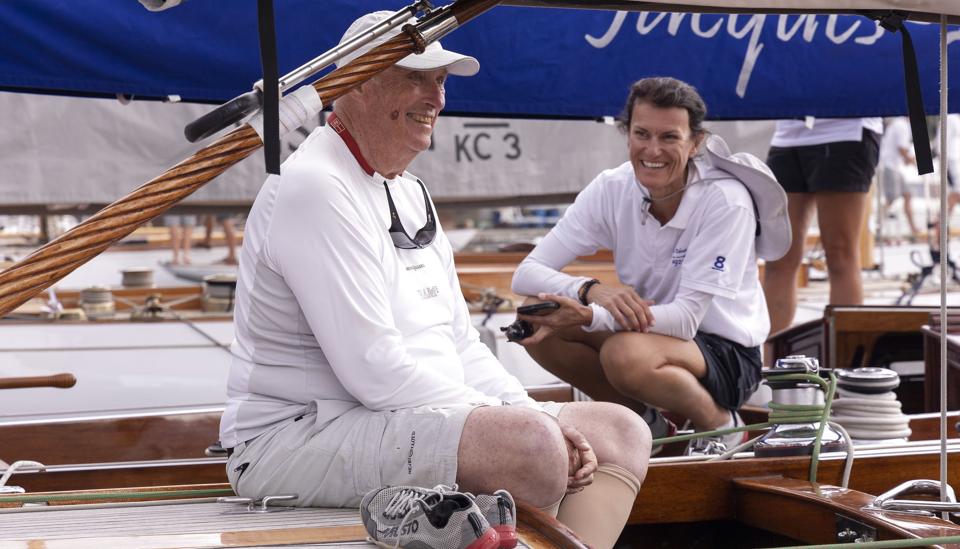 Kong Harald deltog i forrige uge i en VM-sejlads i Genève i Schweiz. <i>Trond Reidar Teigen/Ritzau Scanpix</i>