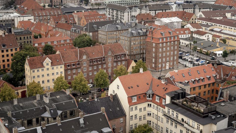 Det er blevet sværere at komme af dem sin ejerlejlighed i København - i hvert fald er salget faldet til det laveste niveau i otte år. (Arkivfoto). <i>Mathias Svold/Ritzau Scanpix</i>