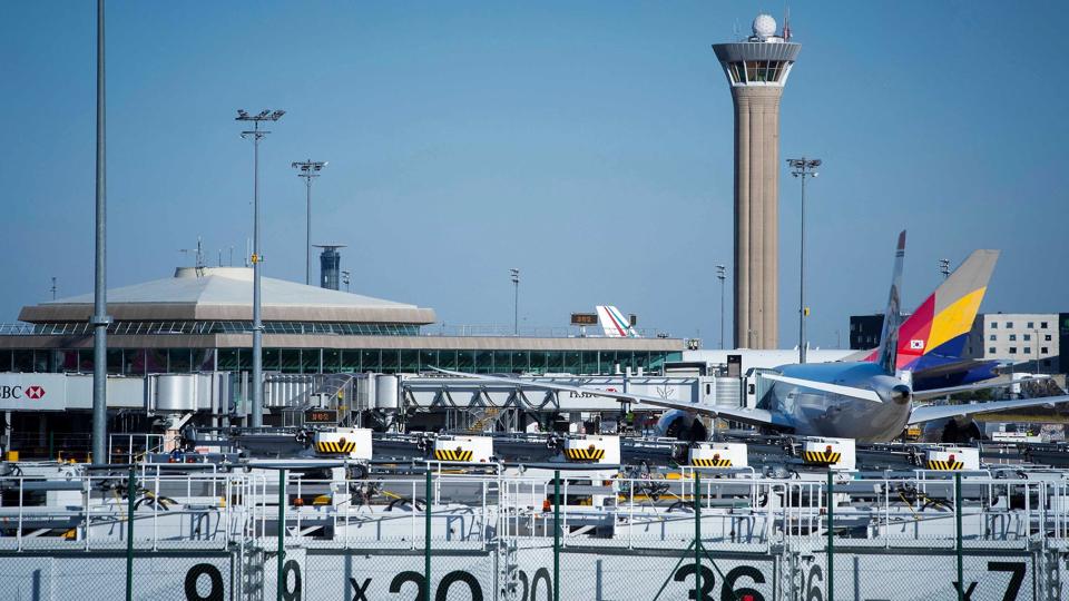 En person, der opførte sig truende, er onsdag blevet skudt i Charles de Gaulle-lufthavnen i Paris. (Arkivfoto). <i>Joel Saget/Ritzau Scanpix</i>