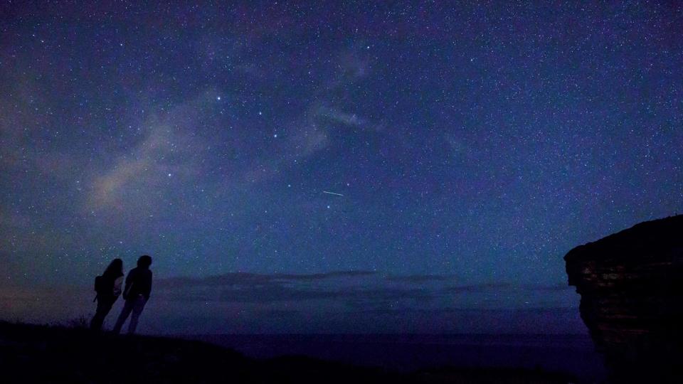 I weekenden er der mulighed for at se stjerneskud, når meteorregnen Perseiderne rammer Danmark. (Arkivfoto). <i>Cesar Manso/Ritzau Scanpix</i>