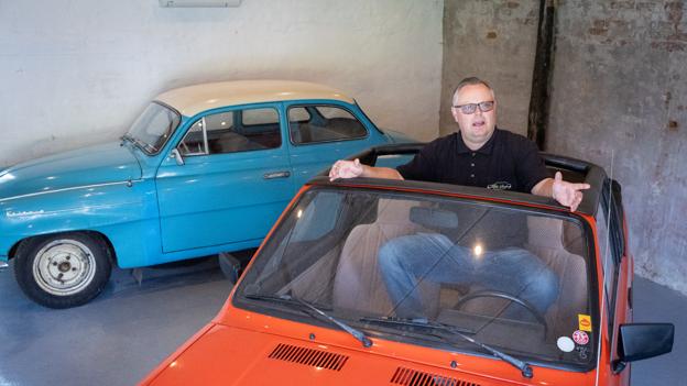 Tim Jensen i et af sine klenodier - En Rapid cabriolet, som der kun findes ni af i verden. 