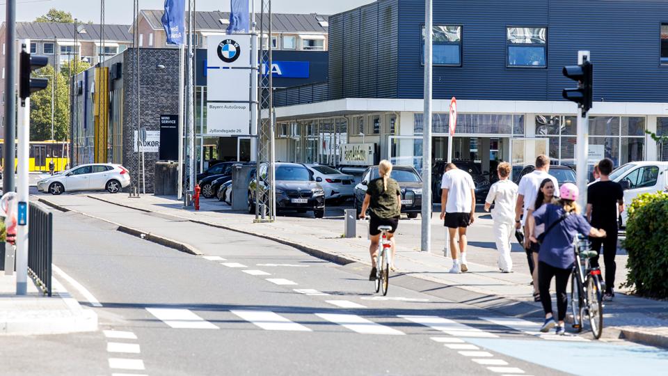 Aalborg Kommune er alt for optimistiske, når de indregner indtægter på salg af grunde. Jyllandsgade, Dag Hammerskjølds Gade er det ikke lykkedes at sælge Volstrup 15. august 2022 <i>Foto: Torben Hansen</i>