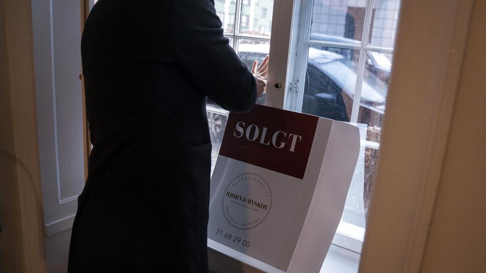 Med prisfald og voksende udbud tyder tal for boligmarkedet i juli på, at det er ved at være nye tider på boligmarkedet, siger to økonomer.(Arkivfoto). <i>Liselotte Sabroe/Ritzau Scanpix</i>