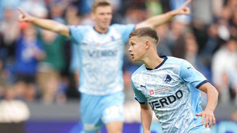Filip Bundgaard scorede et fremragende mål på langskud for Randers FC, der vandt hjemme over Viborg FF i Superligaen. <i>Claus Fisker/Ritzau Scanpix</i>