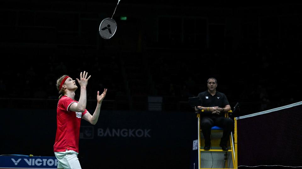 Anders Antonsen tabte sin første kamp ved VM i to sæt. (Arkivfoto). <i>Lillian Suwanrumpha/Ritzau Scanpix</i>