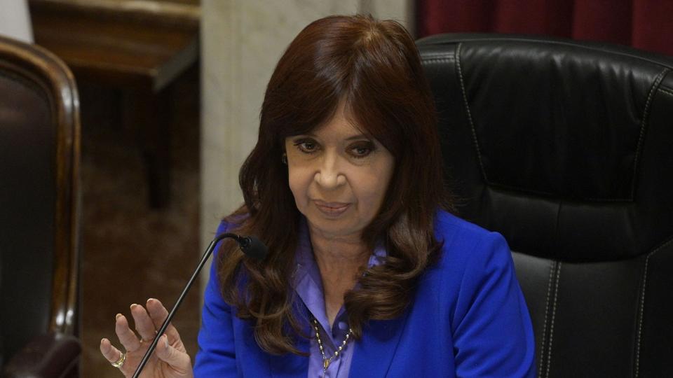 Argentinas vicepræsident og tidligere præsident Cristina Fernandez de Kirchner bør straffes med 12 års fængsel for påstået korruption i sin tid som præsident fra 2007 til 2015, lød det mandag fra anklagemyndigheden ved en domstol i Buenos Aires. (Arkivfoto). <i>Juan Mabromata/Ritzau Scanpix</i>