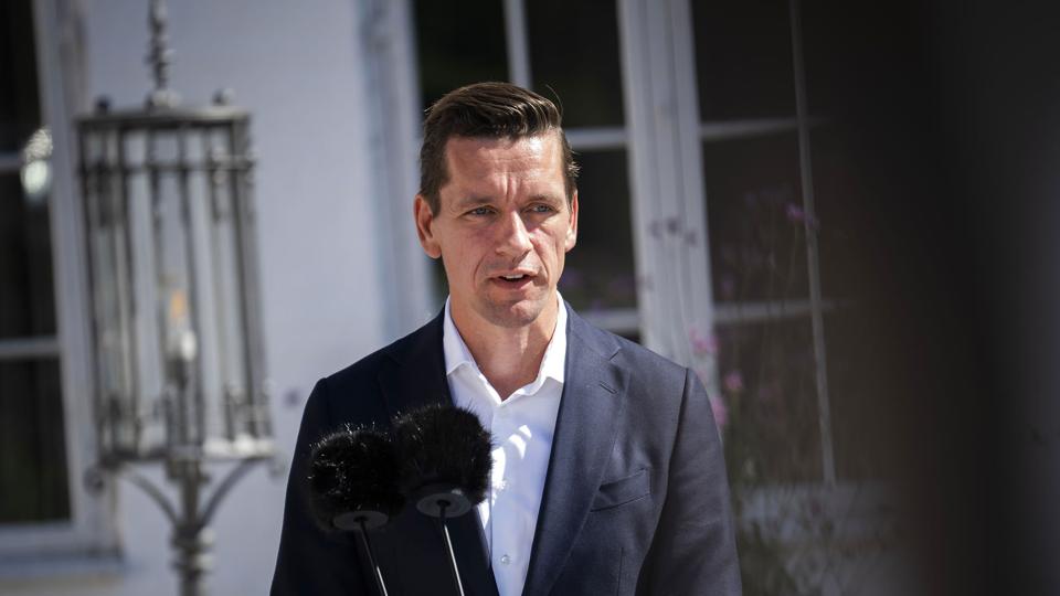 I 2021 blev 1105 udlændinge udvist ved dom. Ifølge udlændinge- og integrationsminister Kaare Dybvad Bek (S) er det svært at sige, hvor mange flere der vil blive udvist, hvis regeringens forslag om stramning bliver til lov. (Arkivfoto). <i>Martin Sylvest/Ritzau Scanpix</i>