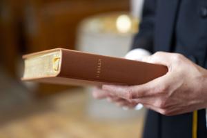 Indre Mission: Kirken bør kunne fravælge kvindelige præster