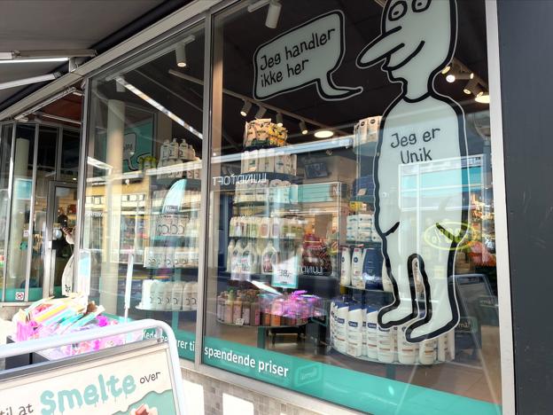 På under 10 år er Normal vokset til en stor succes med flere hundrede butikker i ind- og udland. I Aalborg finder du fire, blandt andet her i Slotsgade, som lukker, når Normal i Algade åbner. Foto: Lise Sastakauskas Østergaard