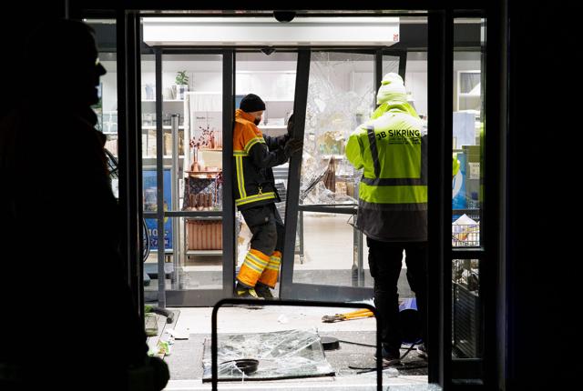 Skaderne ved JYSK i Nykøbing er ikke gjort op. Foto: Bo Lehm