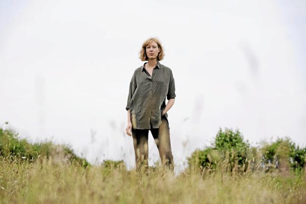 Maria Hesselager er uddannet fra Forfatterskolen og debuterede sidste år med den meget roste roman ”Jeg hedder Folkvi”. Foto: Lærke Posselt