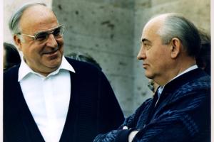 Merkel: Glemmer aldrig at Gorbatjov forandrede mit liv