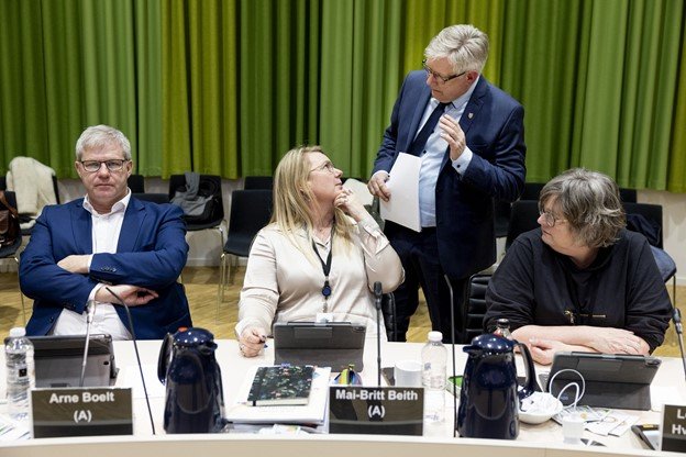Kommune bløder ti millioner kroner om måneden: Flere besparelser og udskudte byggerier