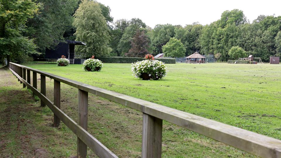 En gruppe frivillige i Dronninglund arbejder på at realisere et kulturhus i byen - nu har de fået lov af låne et areal at kommunen, som de kan bygge på. <i>Foto: Bente Poder</i>