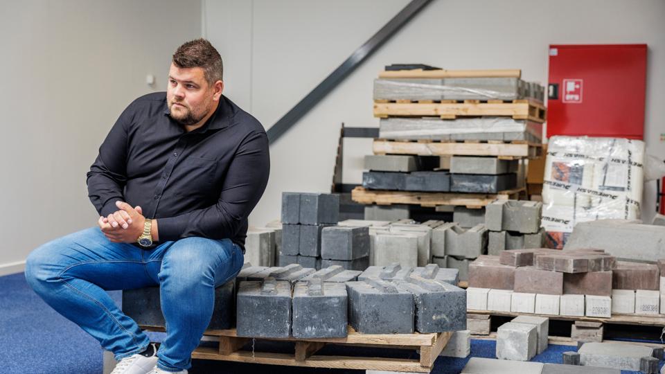 Det startede som en hobby i Silkeborg. Men nu beskæftiger DKfliser 10 mennesker, hvoraf de ni er i Nordjylland. Og Christian Iversen har måttet kaste sig fuldtids ind i firmaet, der er mere spændende, end man skulle tro. <i>Foto: Martin Damgård</i>