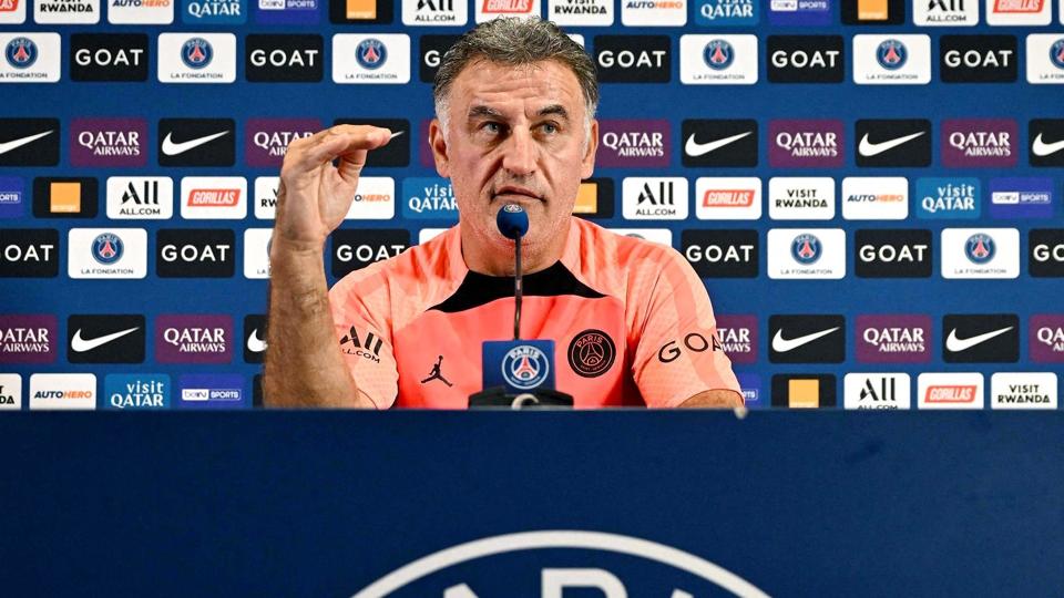 Paris Saint-Germain har ikke levet op til kravene om at have balance i regnskaber, og derfor skal den franske hovedstadsklub hoste op med 75 millioner kroner i bøde til Uefa. <i>Emmanuel Dunand/Ritzau Scanpix</i>
