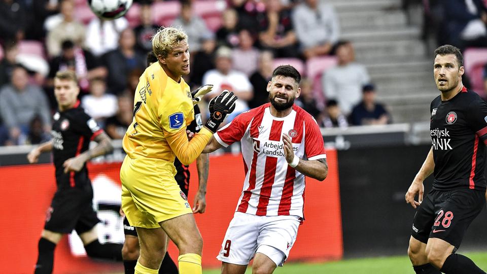 Jonas Lössel fik chancen i FC Midtjyllands mål mod AaB, men begik en fejl ved en af aalborgensernes scoringer. <i>Ernst Van Norde/Ritzau Scanpix</i>