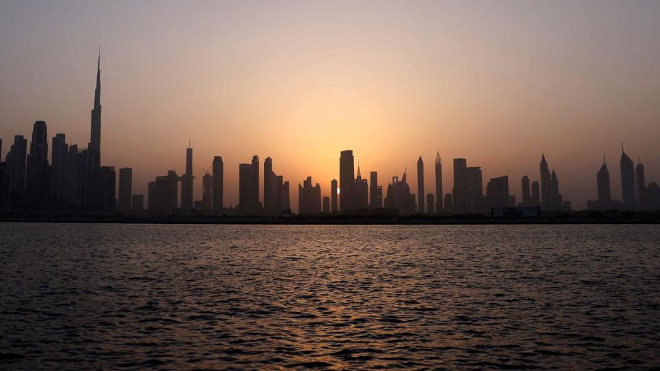Politiet i Dubai anholdt for tre måneder siden den 51-årige brite Sanjay Shah, der er tiltalt for at have svindlet den danske stat for over ni milliarder kroner. Det er planlagt et retsmøde om udlevering mandag, men afgørelsen ventes først senere. (Arkivfoto). <i>Karim Sahib/Ritzau Scanpix</i>