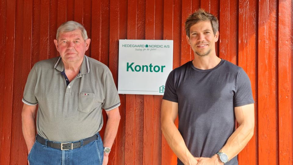 Thomas Sandal Hansen (th.) er ny direktør i Hedegaard Nordic A/S, som han overtager efter direktør og medejer Niels Christensen (tv.). <i>Privatfoto</i>