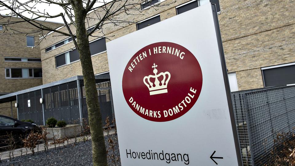 Retten i Herning har kendt en gæstedagplejer skyldig i grov vold med døden til følge. Hun begik så grov vold mod en lille pige, at pigen afgik ved døden. (Arkivfoto) <i>Henning Bagger/Ritzau Scanpix</i>