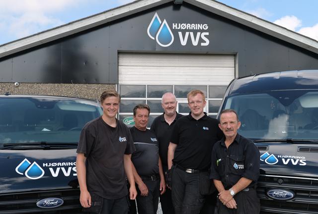 Dette er holdet bag Hjørring VVS. Fra venstre mod højre er det lærling Malthe, daglig leder Lars, ejer af Viborg VVS Ole, Simon og VVS-montør Erik. <i>Arkivfoto</i>