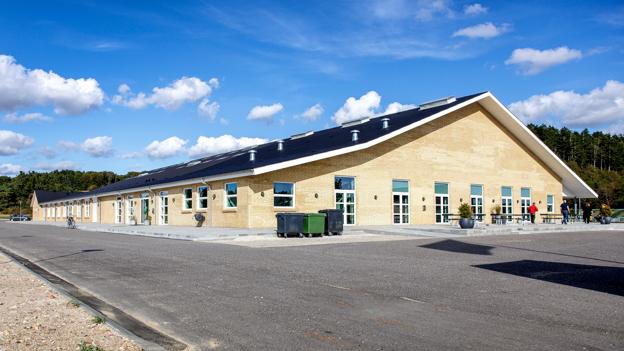 Sådan ser huset ud udefra - det er tredje gang, at frivillige i Manna-Thise går sammen om et stort byggeri. <i>Foto: Torben Hansen</i>