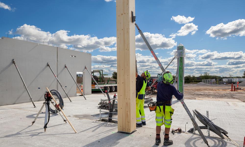 Skolecenter Lysningen i Viborg. NCC arbejder med bærende søjler af træ. Skolecenter Lysningen i Viborg. NCC arbejder med bærende søjler af træ.