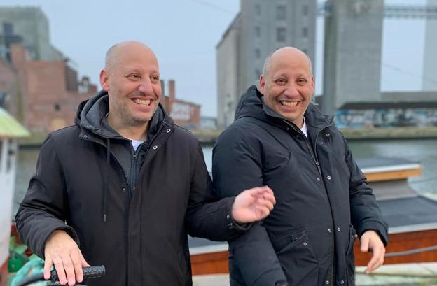 Tvillingerne Anders og Christian Simonsen stiftede Brdr. Simonsen tilbage i 2016. Siden har de fået ny ejer - og snart vender de tilbage til deres egne rødder - med en ny butik i barndomsbyen Hjørring. <i>Pressefoto: Brdr. Simonsen</i>