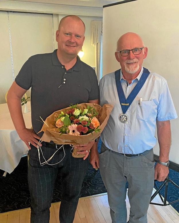Christian Borrisholt Steen er nyt medlem i Rotary. Han ses her sammen med præsidenten, Finn Krogsgaard. Privatfoto <i>Privat foto</i>
