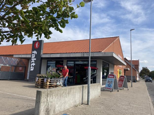 Fredag den 7. Oktober åbner Danmarks nye discountkæde sin nye butik i Løgstør. Det sker på Bredgade 43, hvor dørene slås op til den helt nye Coop 365discount klokken 8.00. Til den tid er Fakta-skiltet skiftet med Coop 365-skilt.